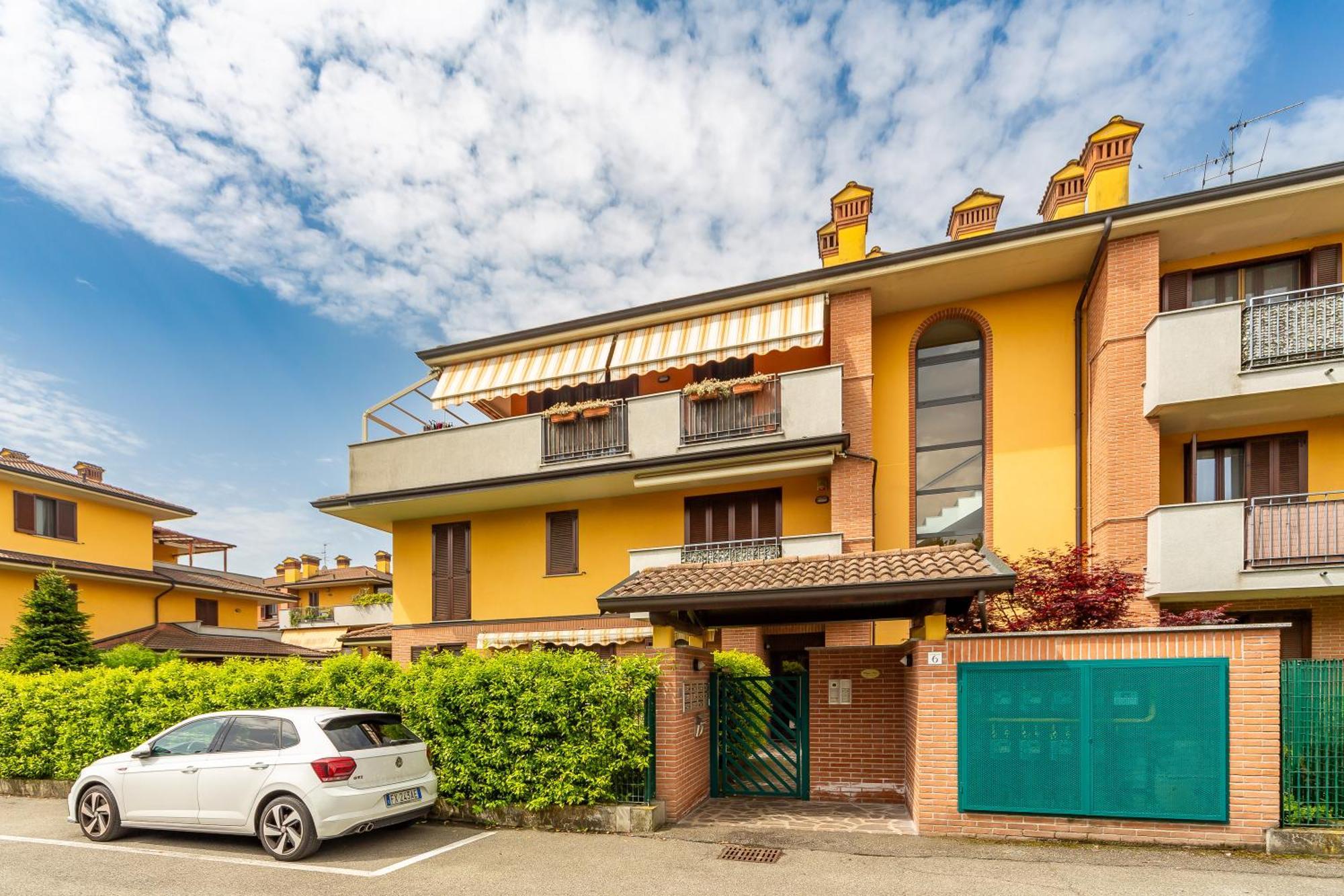 El Sol Residence - Modern House Near Milan Dresano Bagian luar foto