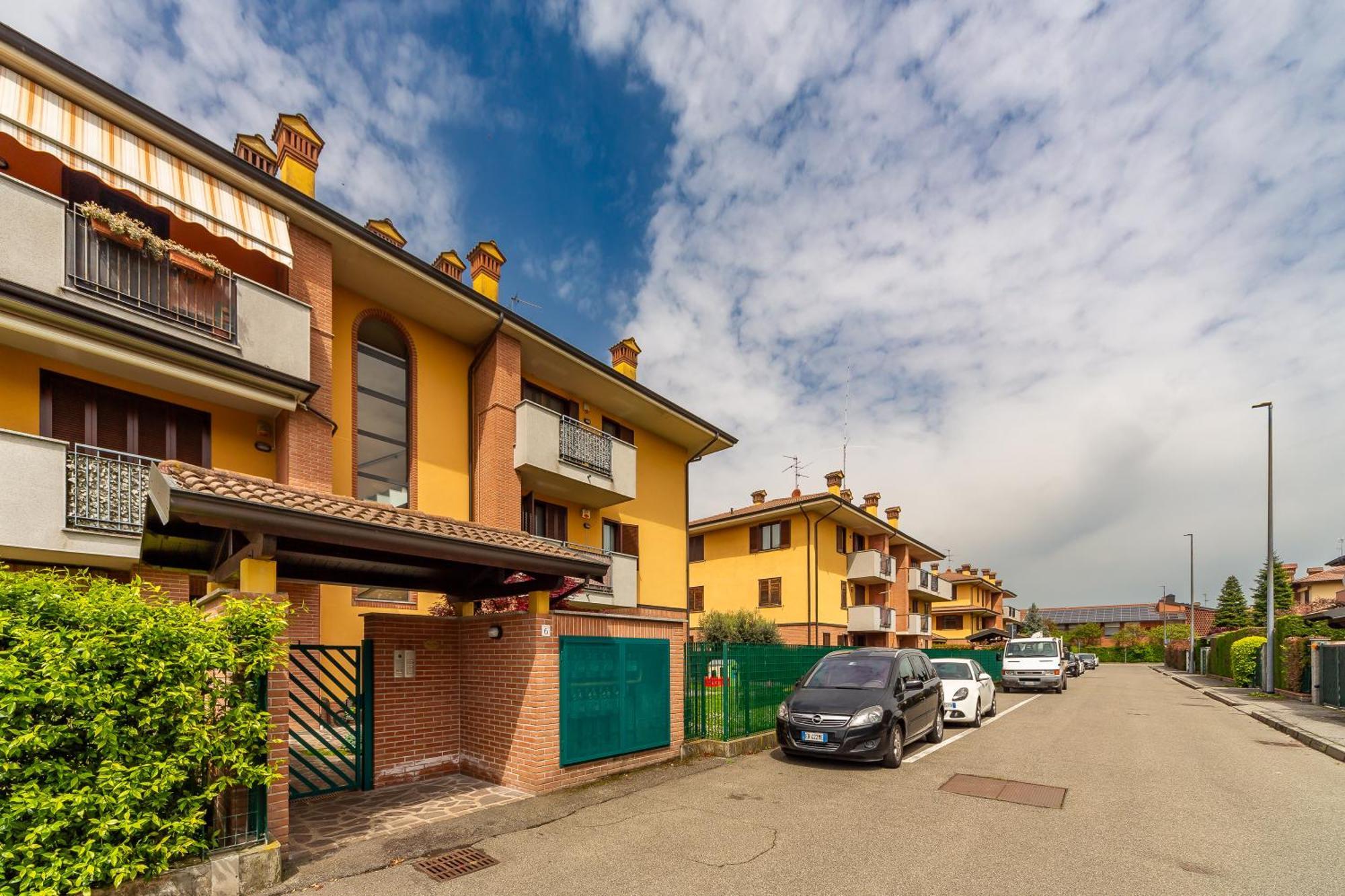 El Sol Residence - Modern House Near Milan Dresano Bagian luar foto