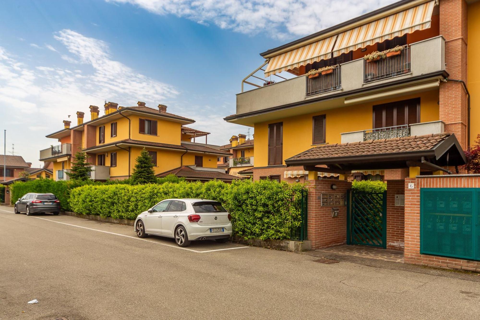 El Sol Residence - Modern House Near Milan Dresano Bagian luar foto