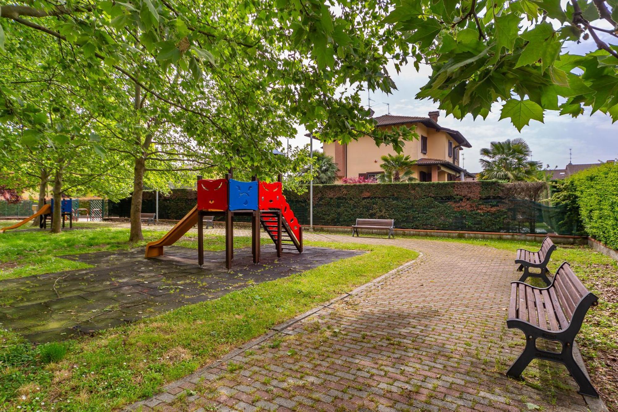 El Sol Residence - Modern House Near Milan Dresano Bagian luar foto